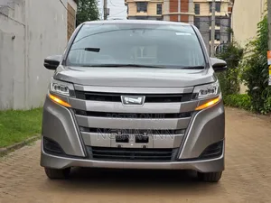 Toyota Noah 2020 Gold