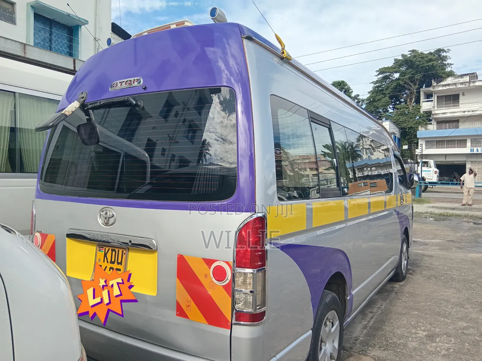 Toyota HiAce 2018 Silver