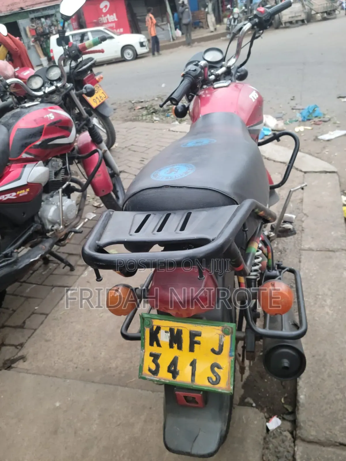 TVS HLX 125 2023 Red