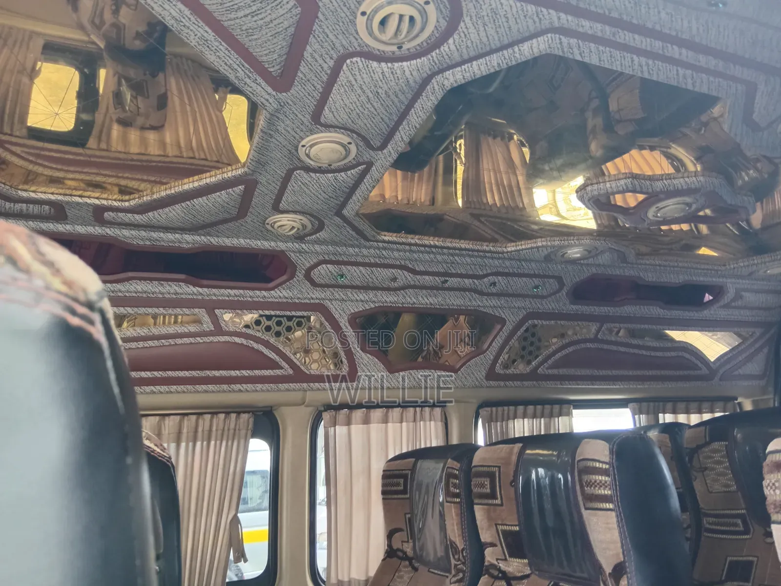 Toyota HiAce 2018 Silver