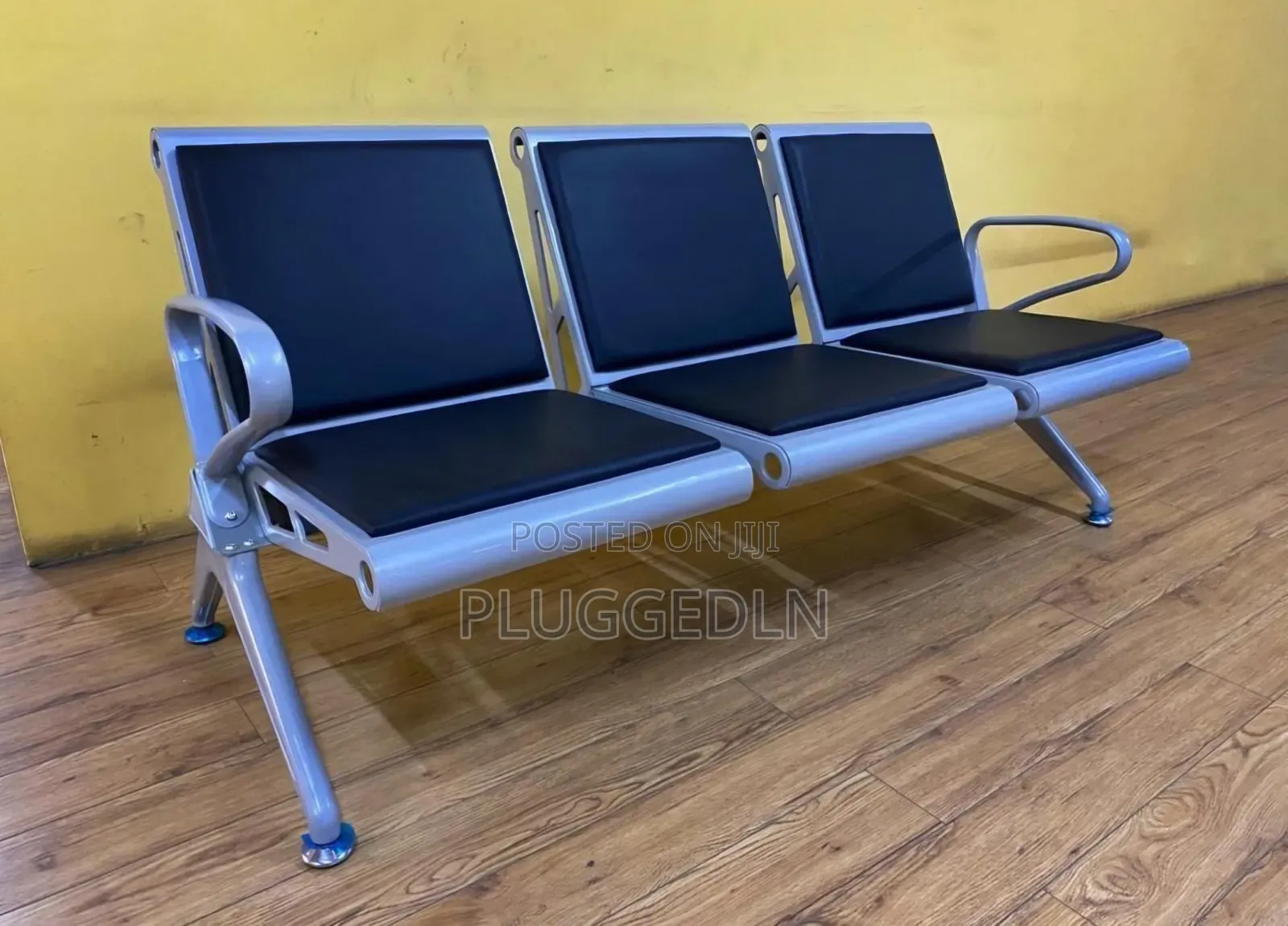 Heavy-Duty 3-Link Padded Waiting Room Chairs