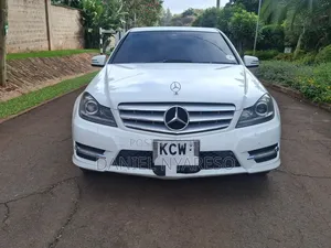 Mercedes-Benz C200 2012 White