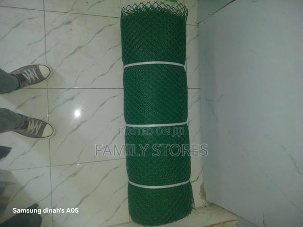 Green Plastic Chicken Mesh Uv Treated Poultry 1mx25m - thumbnail 2