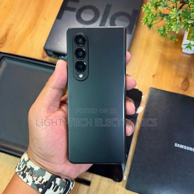 Samsung Galaxy Z Fold4 256 GB Black - thumbnail 3