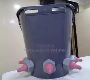 Bucket Plastic Multiple Teats - 5 Teats