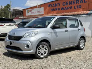 Toyota Passo 1.0 FWD 2018 Silver