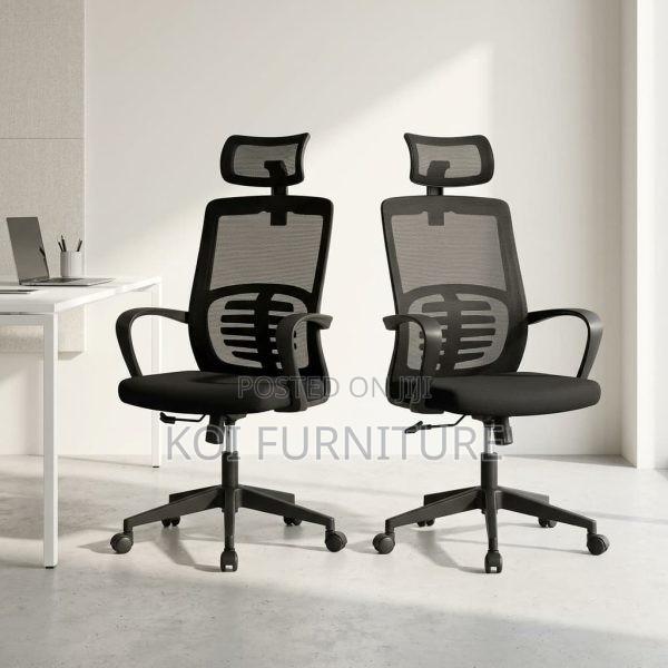 Office Chair : Black Mesh Ergonomic Chair