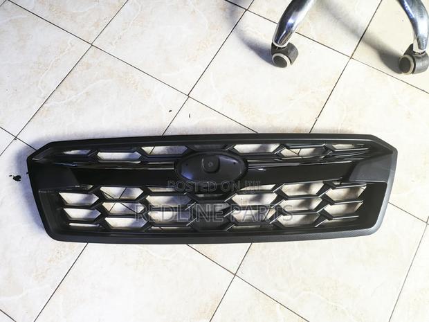 Subaru Crosstrek 2017 Grille - main view