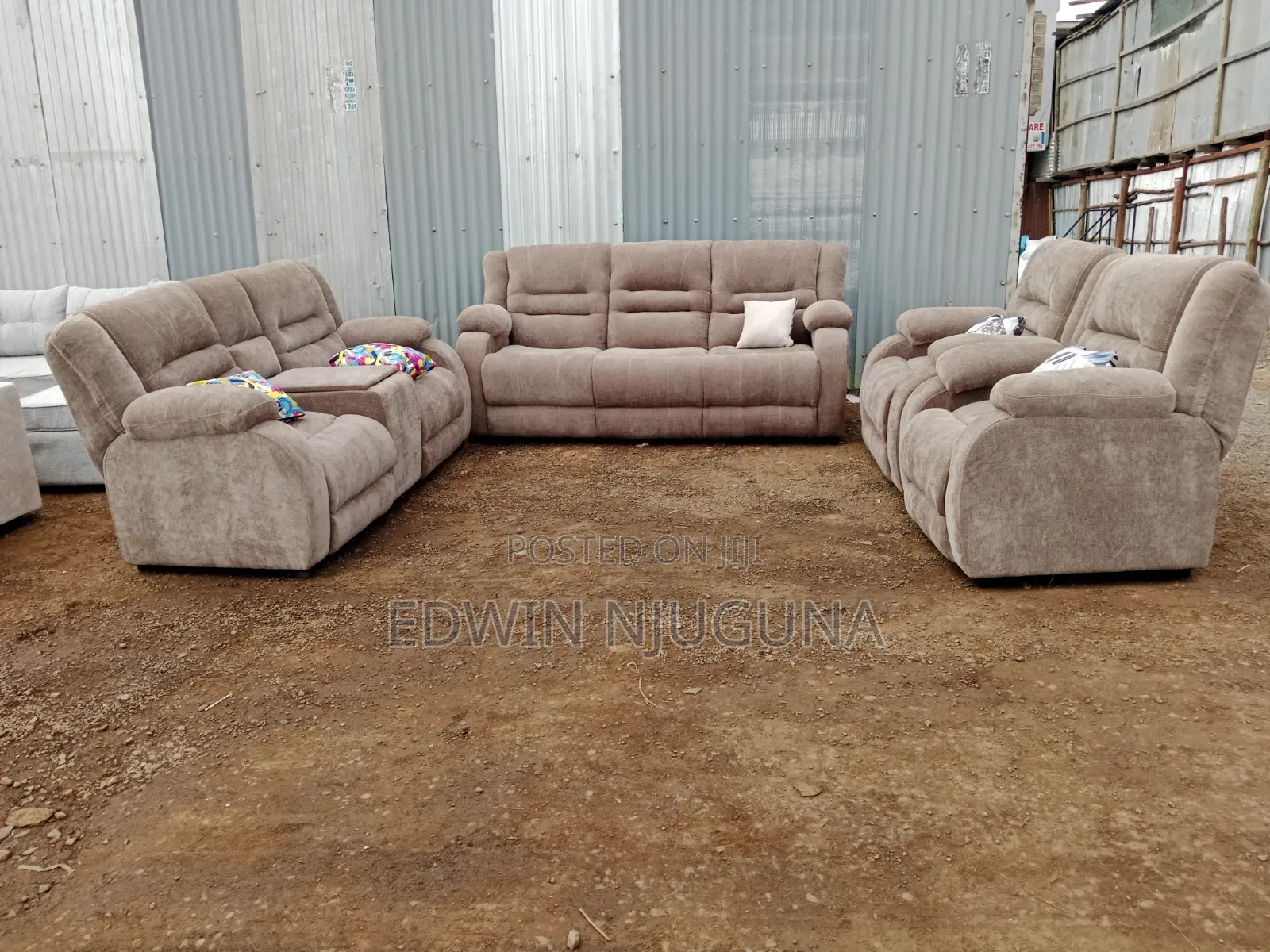 Semi Recliner