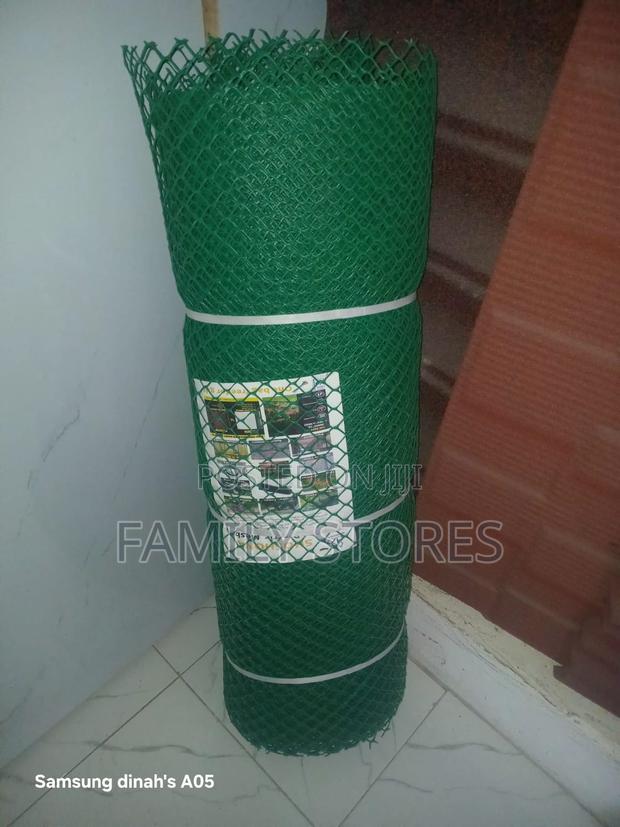 Uv Treated Plastic Mesh Chicken Fence 1m X 25m Green