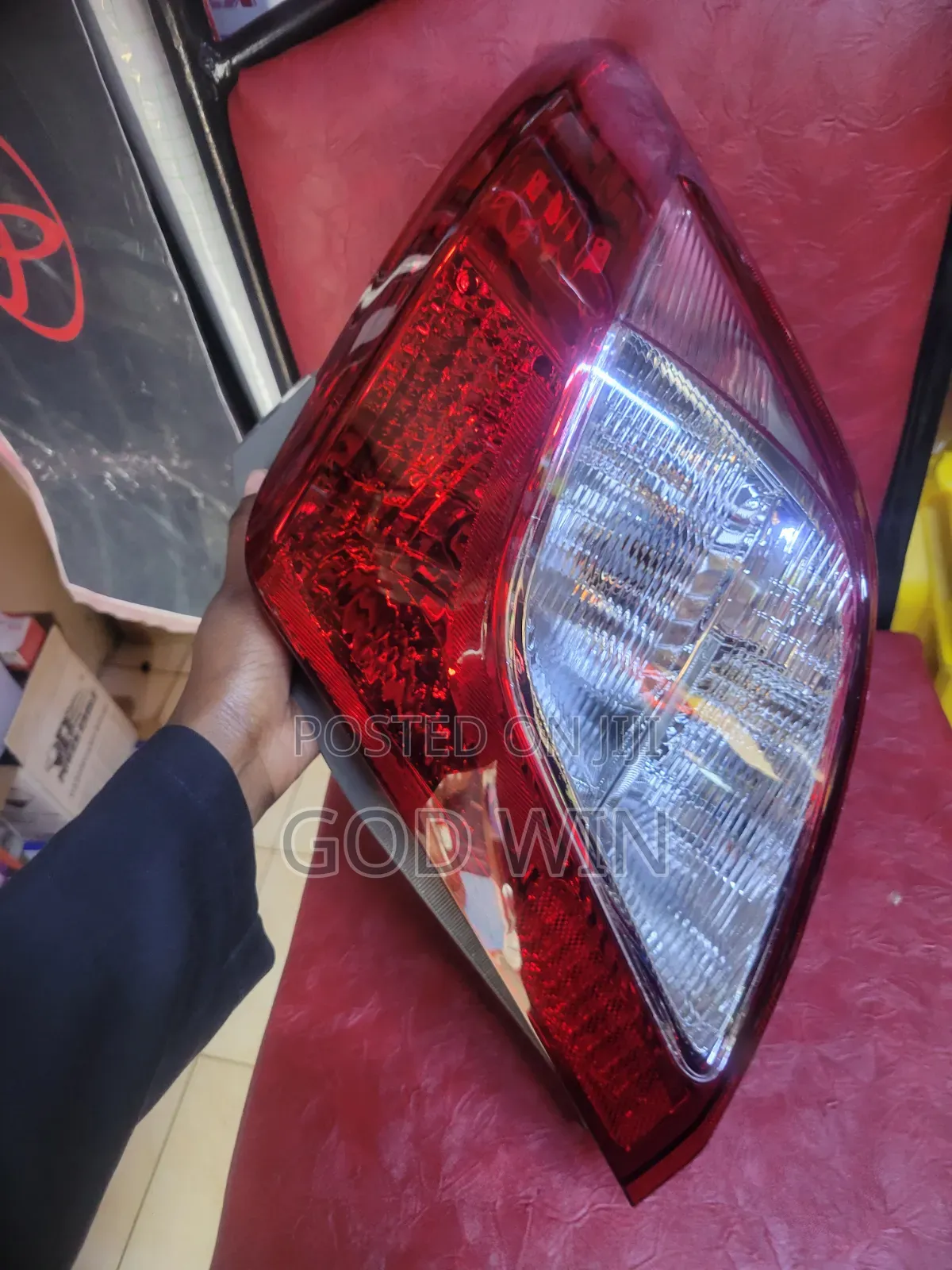 Tail Lamp Toyota Vitz 13