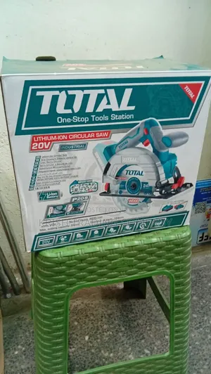 Total 20v Lithium-Ion Circular Saw