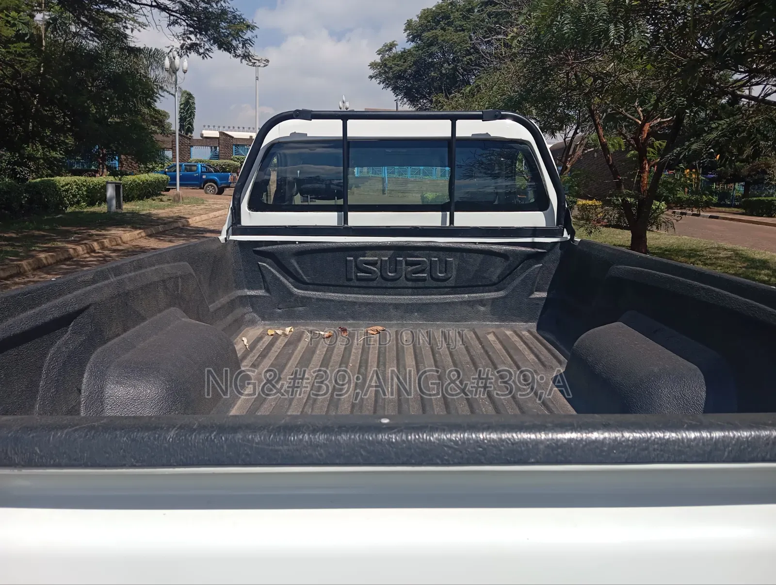 Isuzu D-MAX 2017 White
