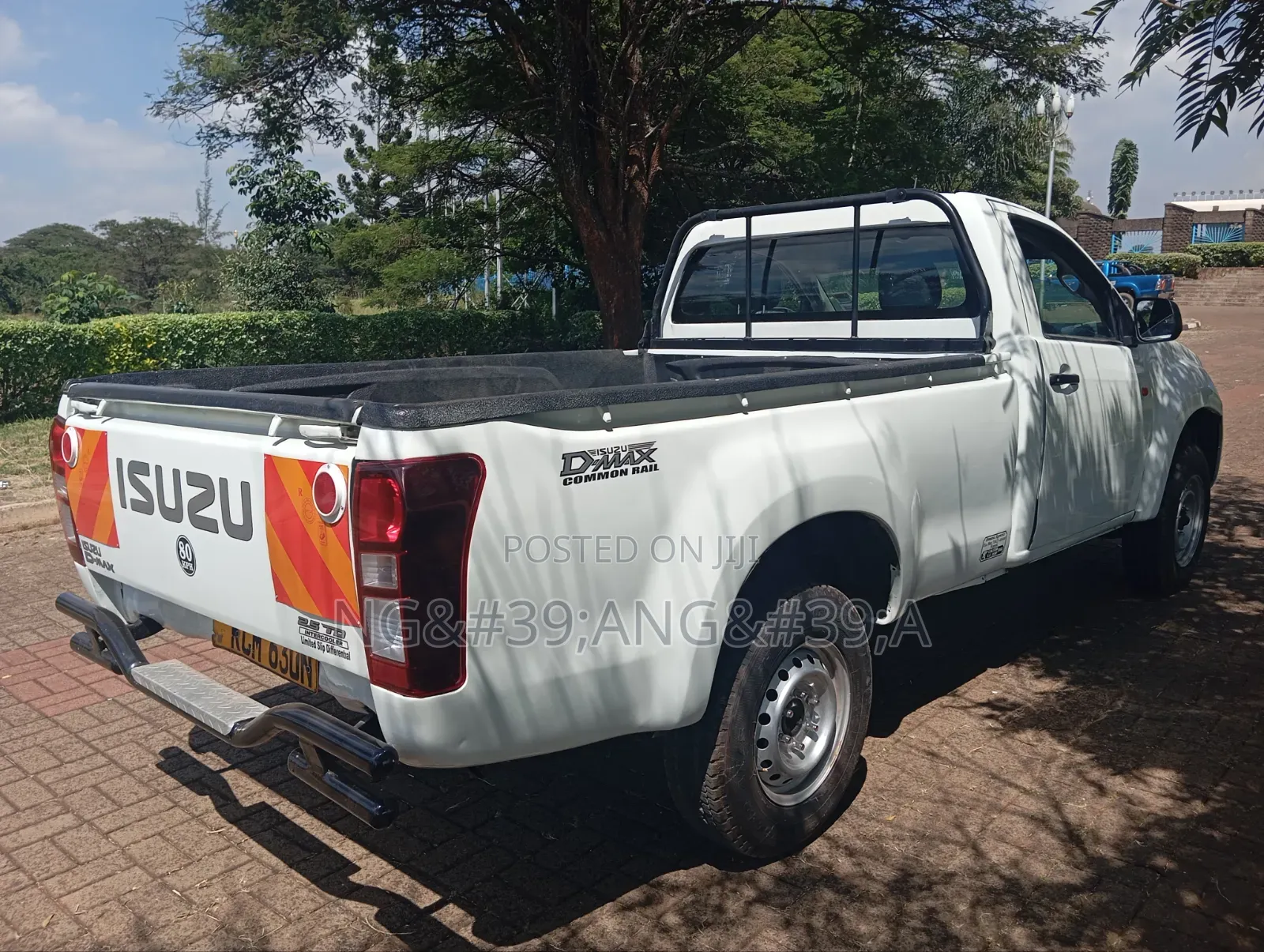 Isuzu D-MAX 2017 White