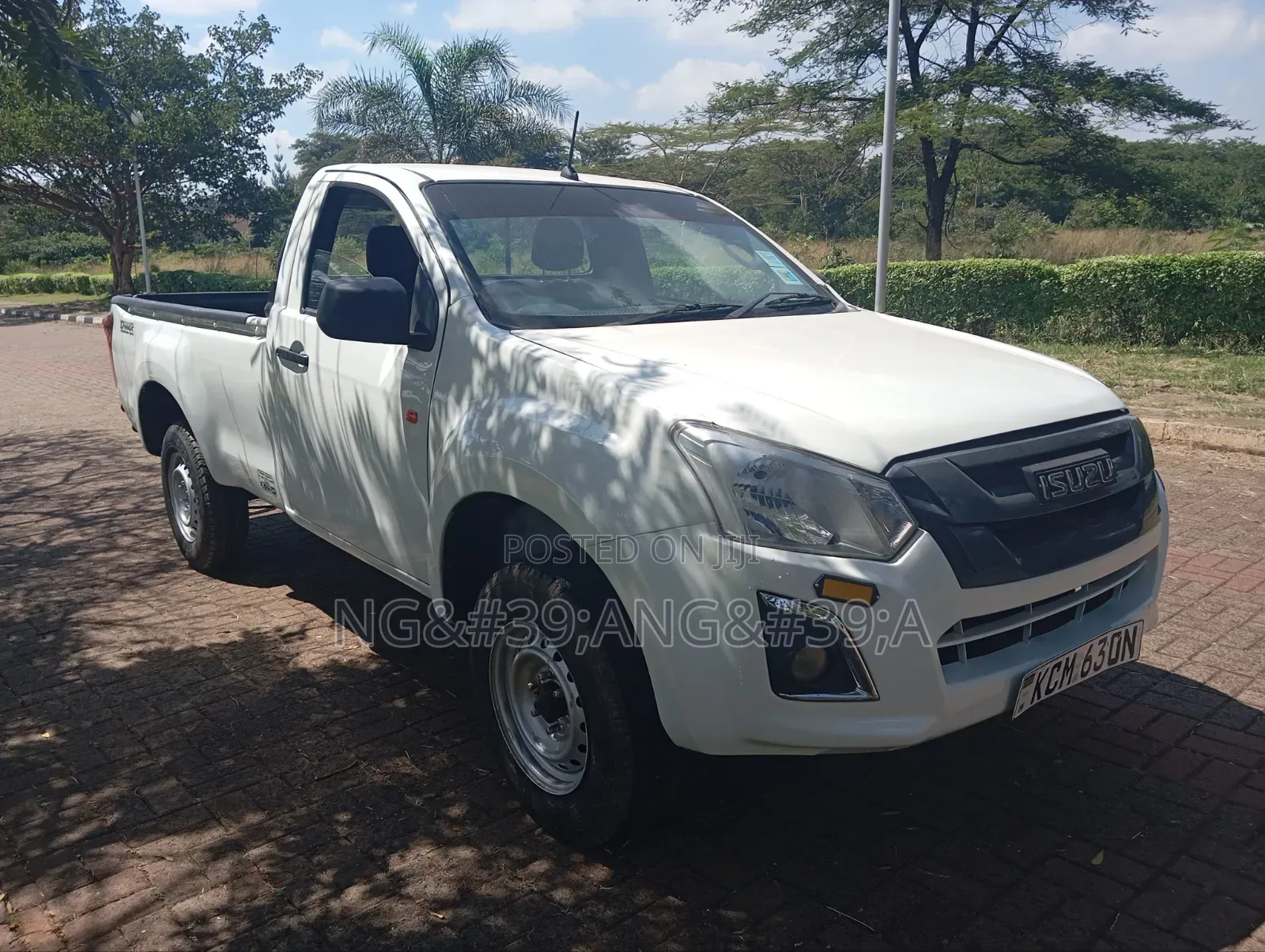 Isuzu D-MAX 2017 White