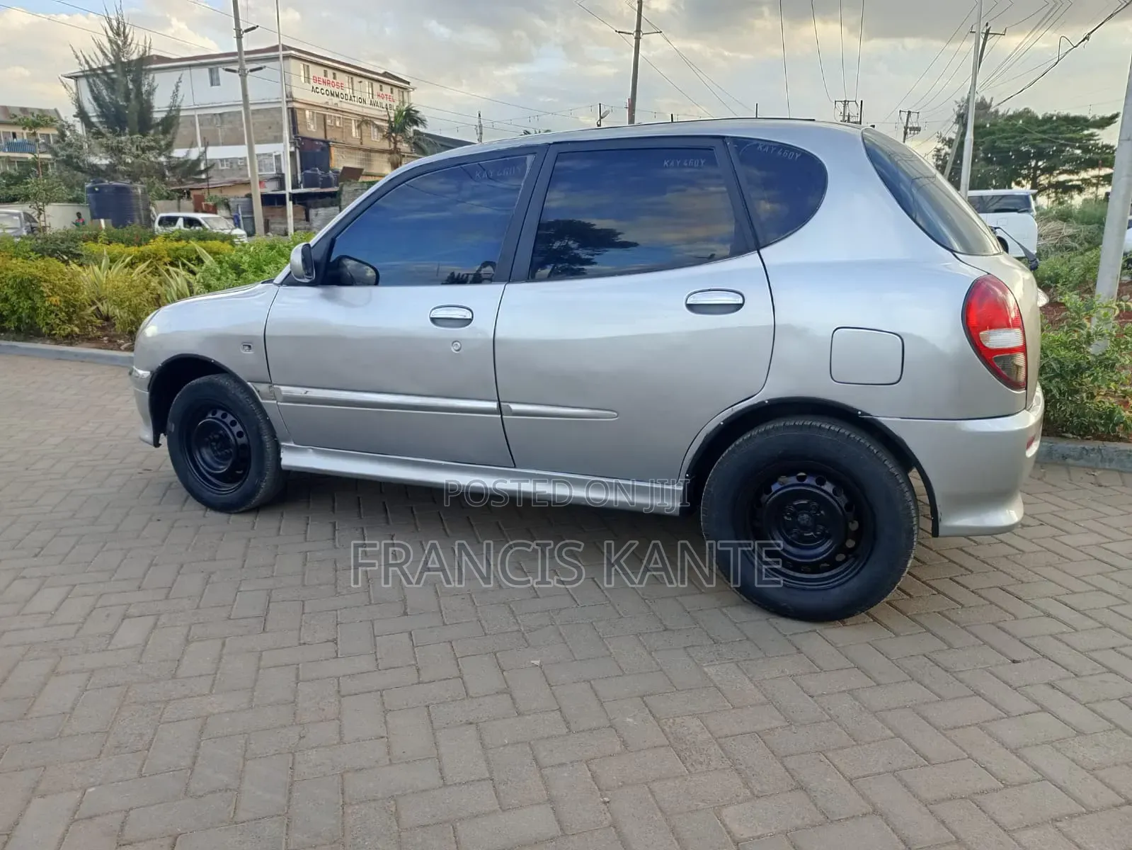 Toyota Duet 2008 Silver