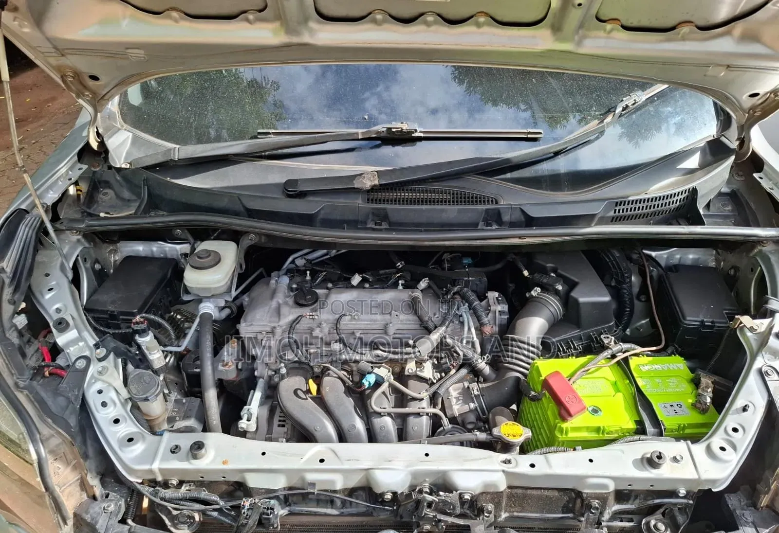 Toyota Voxy 2012 Silver