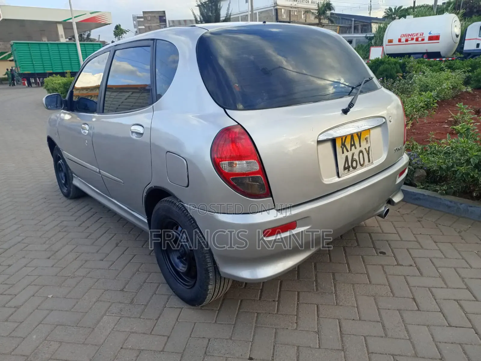 Toyota Duet 2008 Silver
