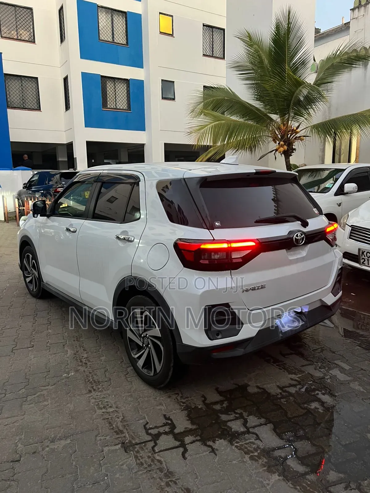 Toyota Raize 1.0 AWD 2020 Off white