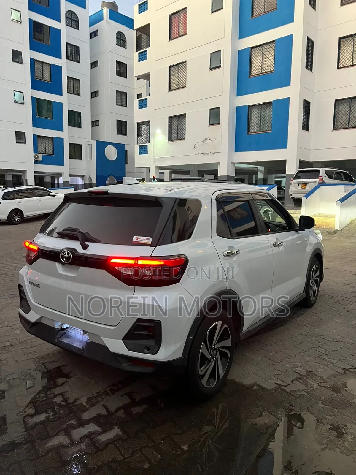 Toyota Raize 1.0 AWD 2020 Off white