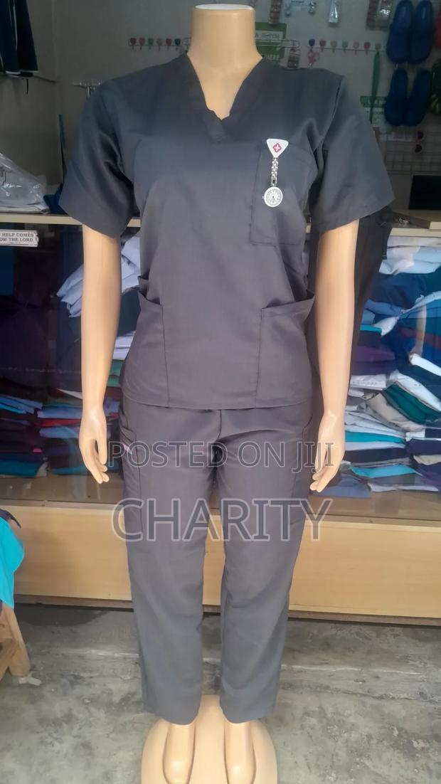 Hospital Scrubs - thumbnail 3