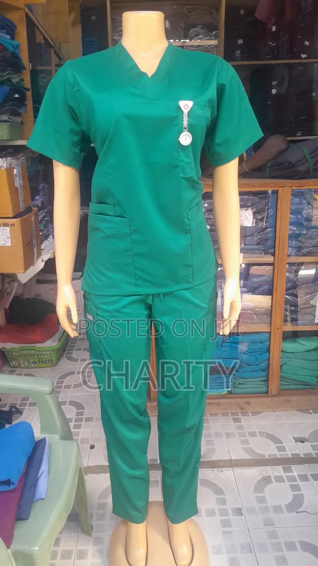 Hospital Scrubs - thumbnail 4