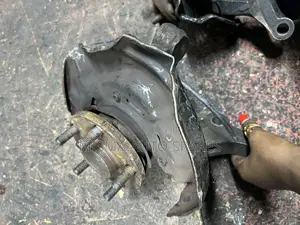 Premio Nyoka Front Hub