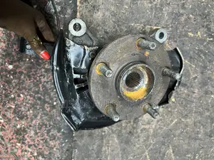 Front Hub for Noah Voxy