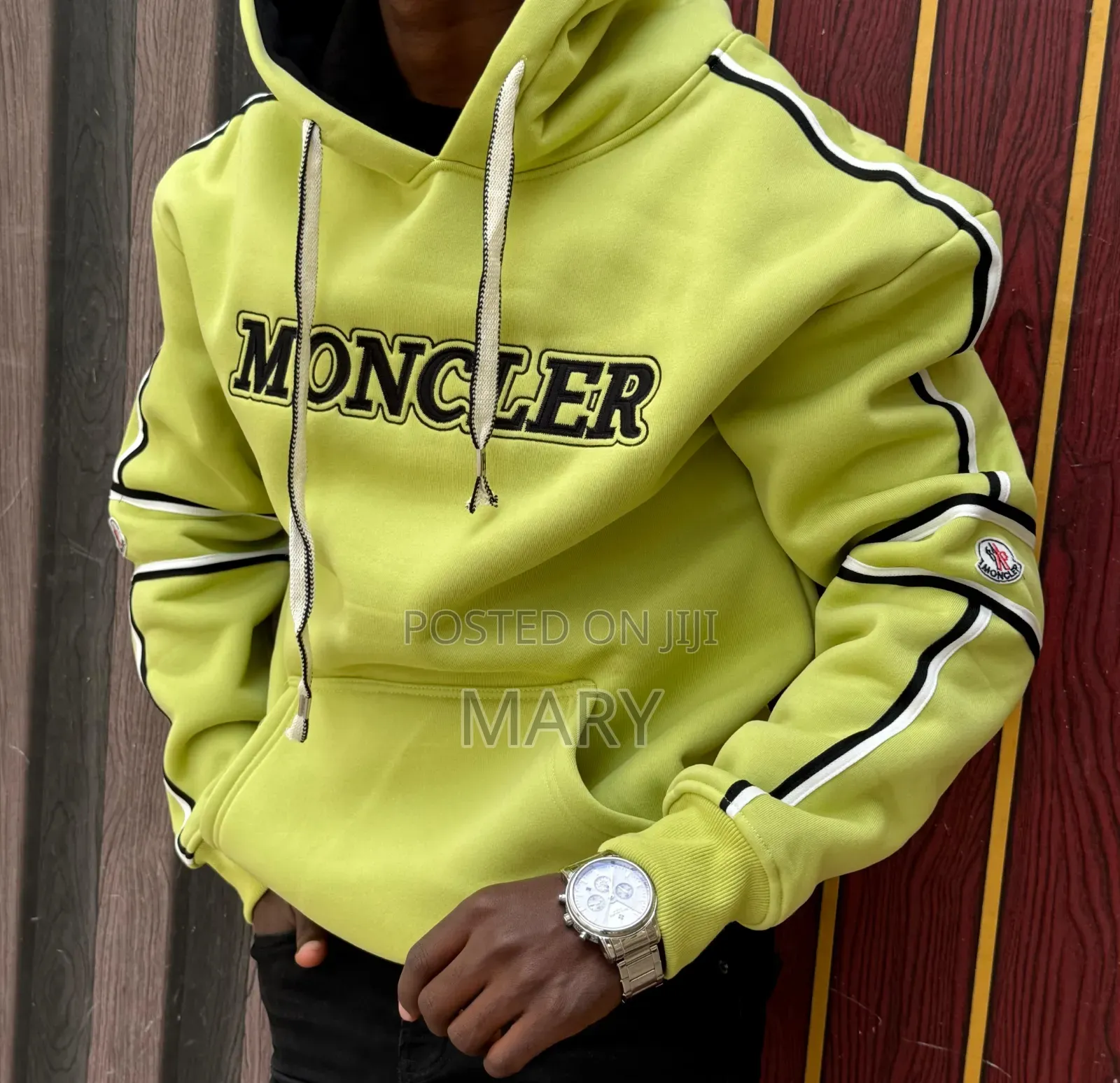 Designs Hoodies.