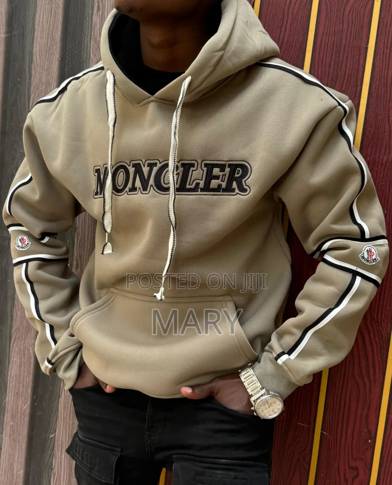 Designs Hoodies.