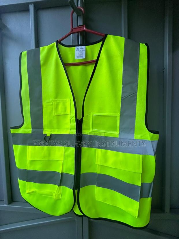 Premium Safety Reflector Vest For Worksites