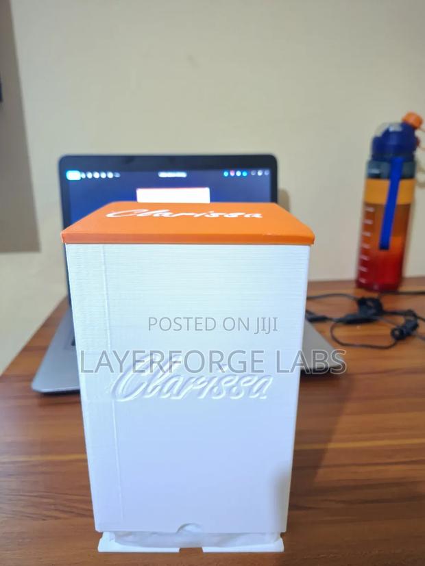 Clarissa Pad Dispenser