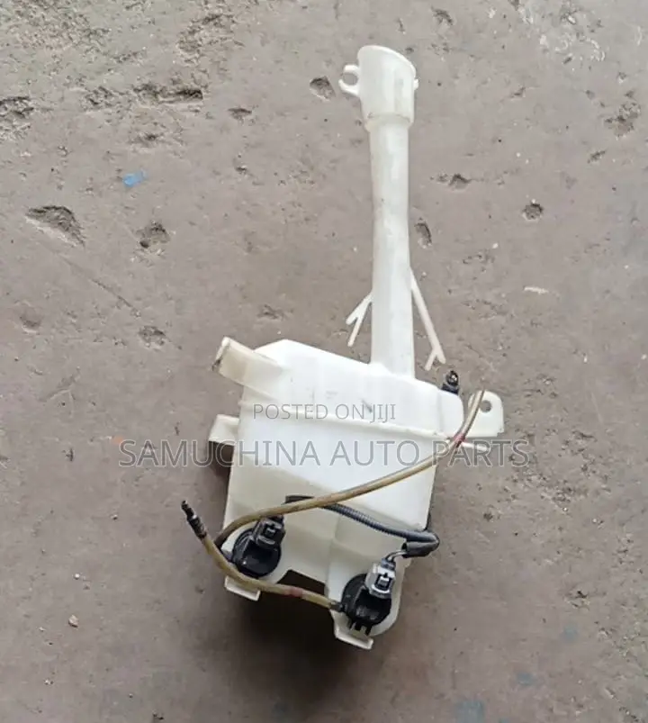 Washer Bottle Toyota Fielder 141