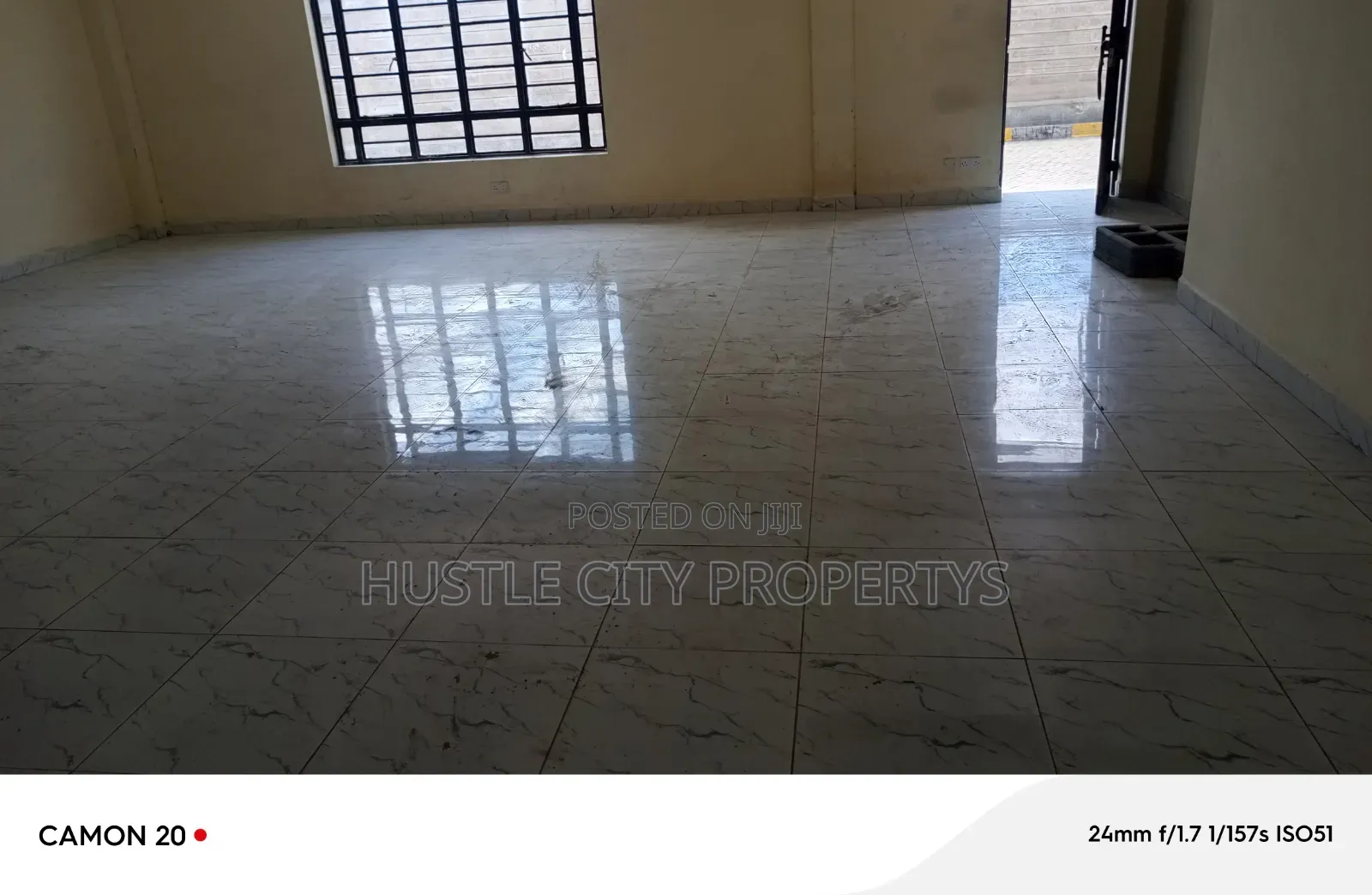 10000 Sq Ft Godown to Let