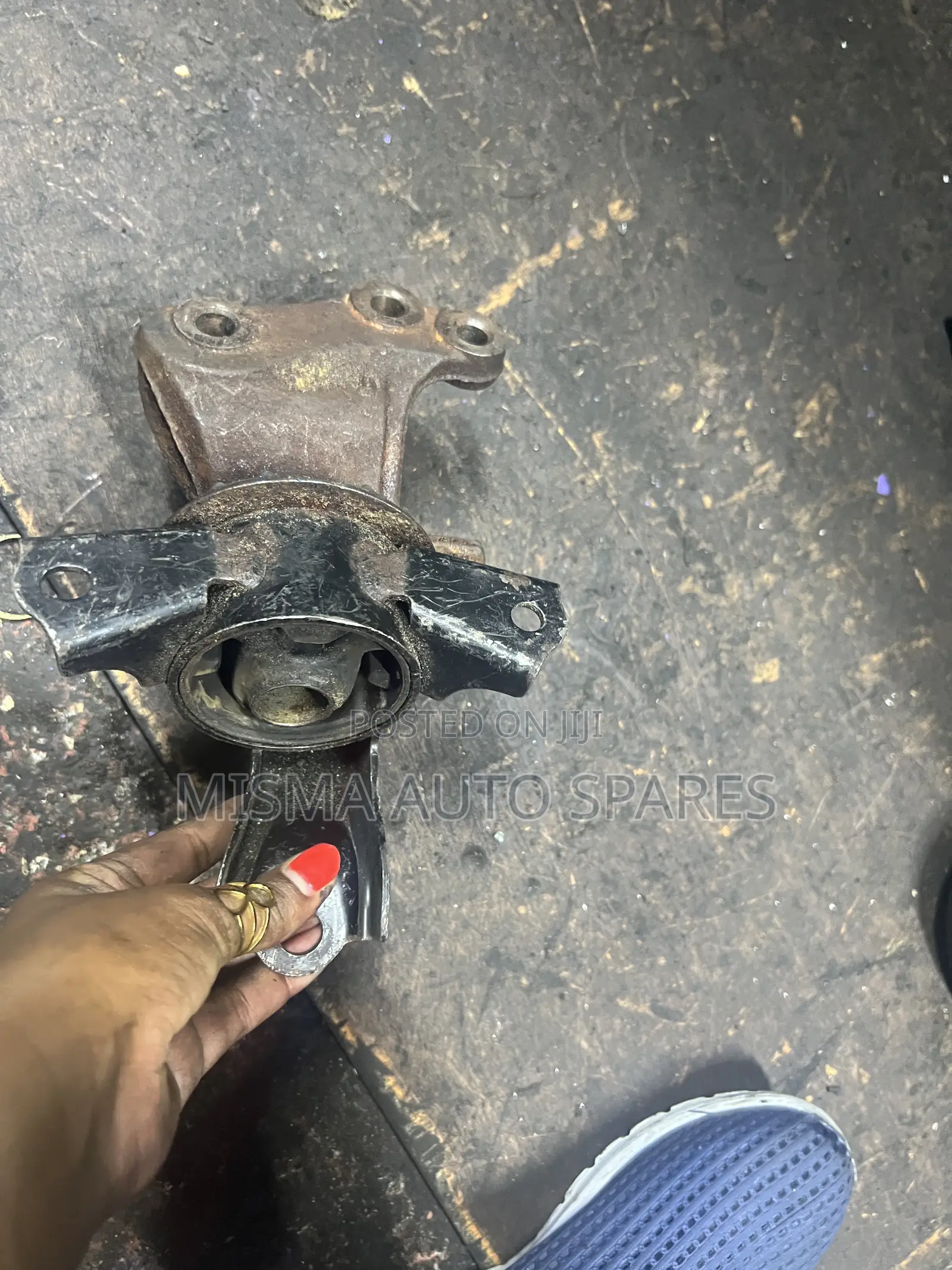 Engine Mounting Mitsubishi Mirage