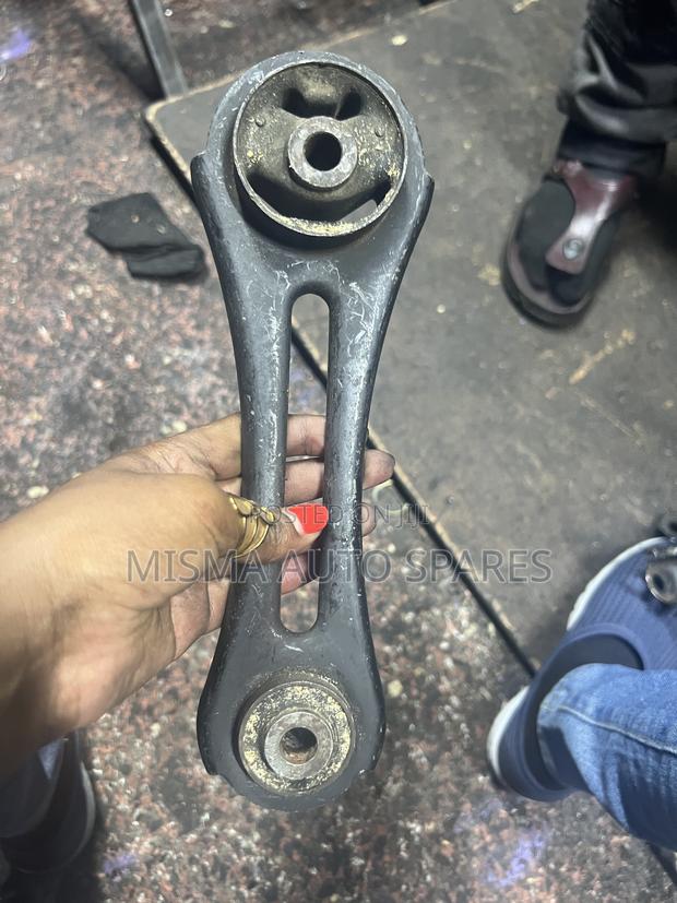 Gearbox Mounting Nissan Dayz - thumbnail 2