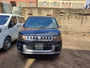 Mitsubishi Delica 2012 Black