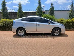 Toyota Prius 2011 Silver