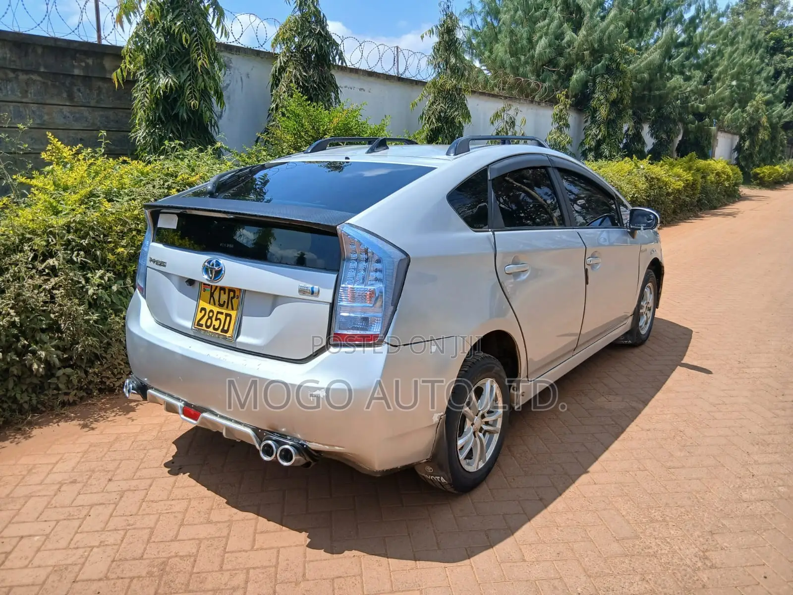 Toyota Prius 2011 Silver