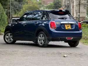 Mini Cooper 2016 Blue
