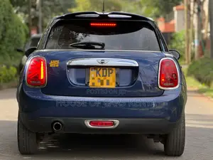 Mini Cooper 2016 Blue