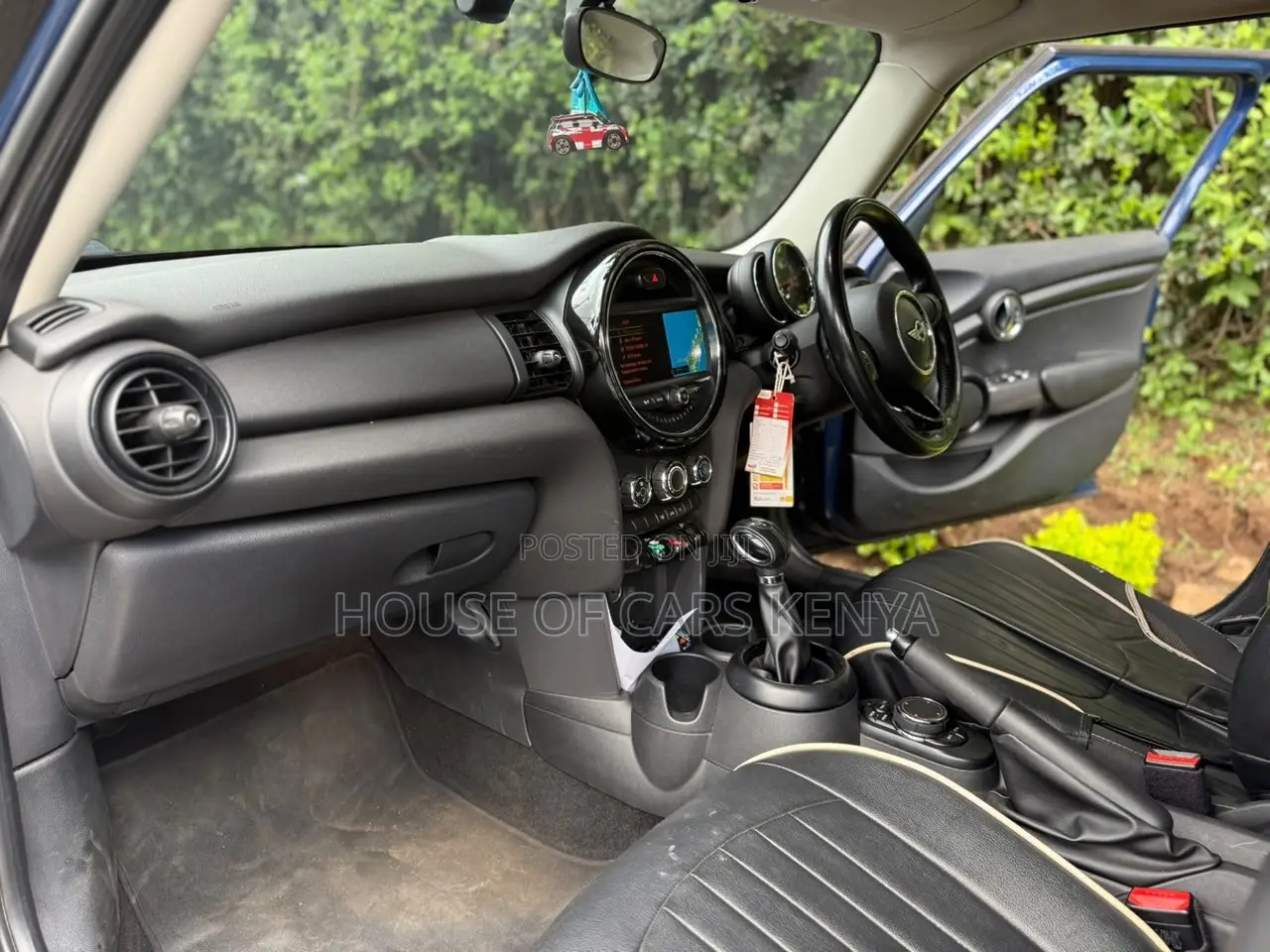 Mini Cooper 2016 Blue