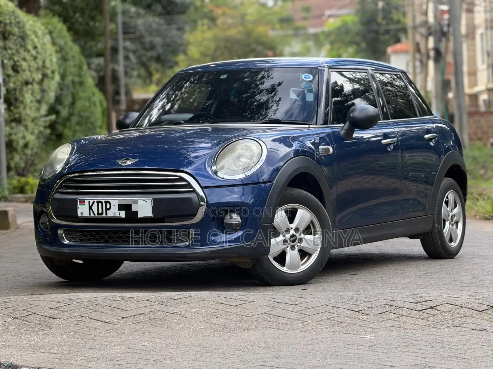 Mini Cooper 2016 Blue