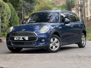 Mini Cooper 2016 Blue