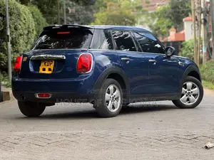 Mini Cooper 2016 Blue