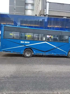 Isuzu NQR 2017 Blue
