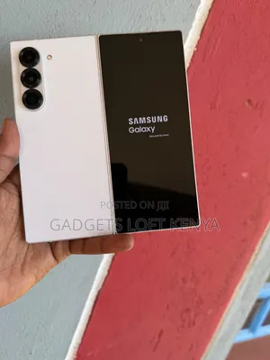 New Samsung Z 16 GB Bronze
