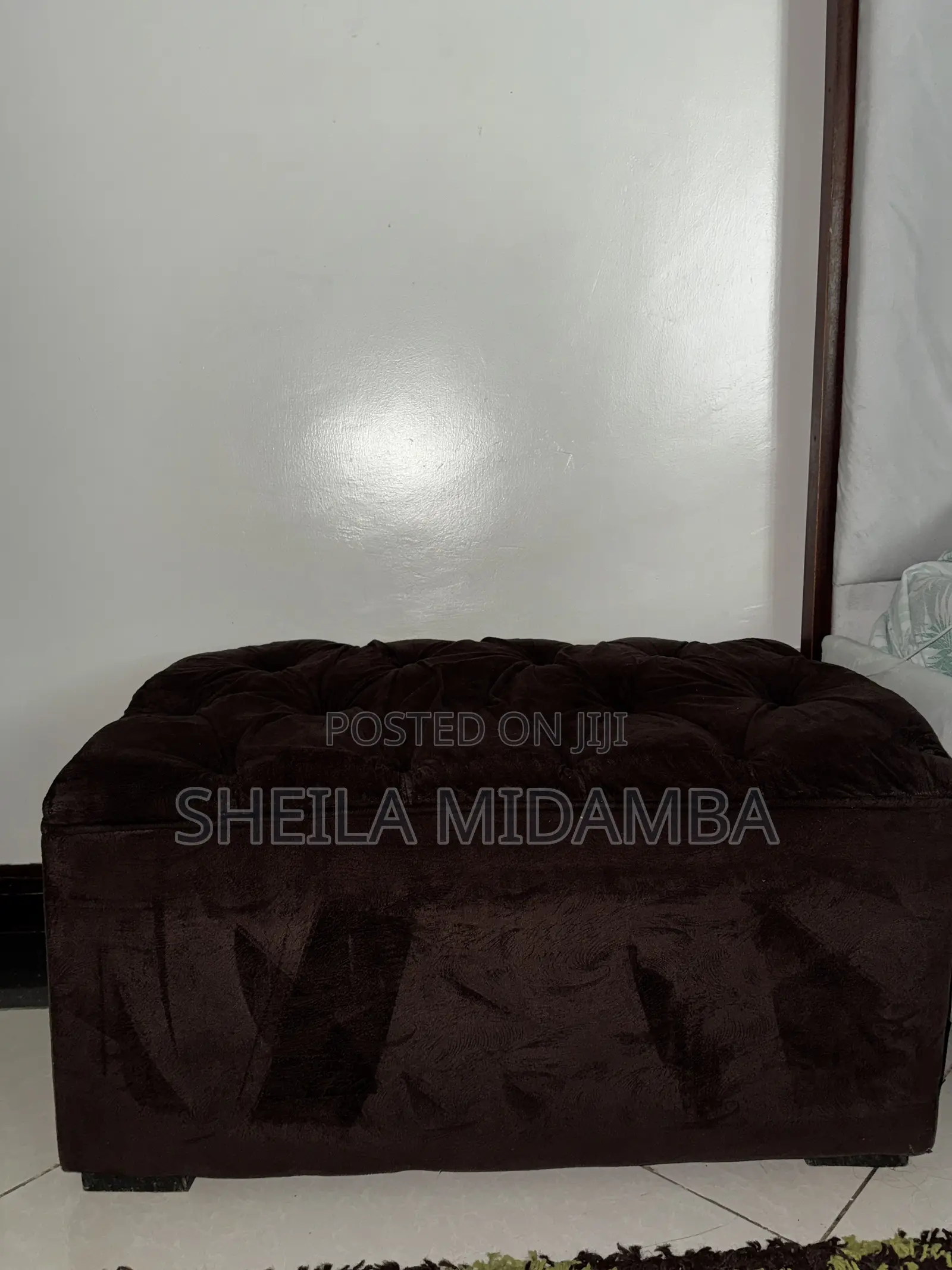 Velvet Pouf