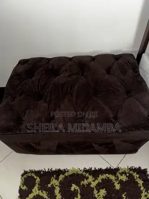Velvet Pouf