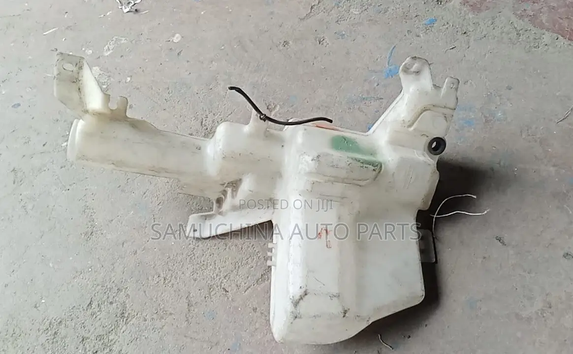 Washer Bottle Nissan Murano